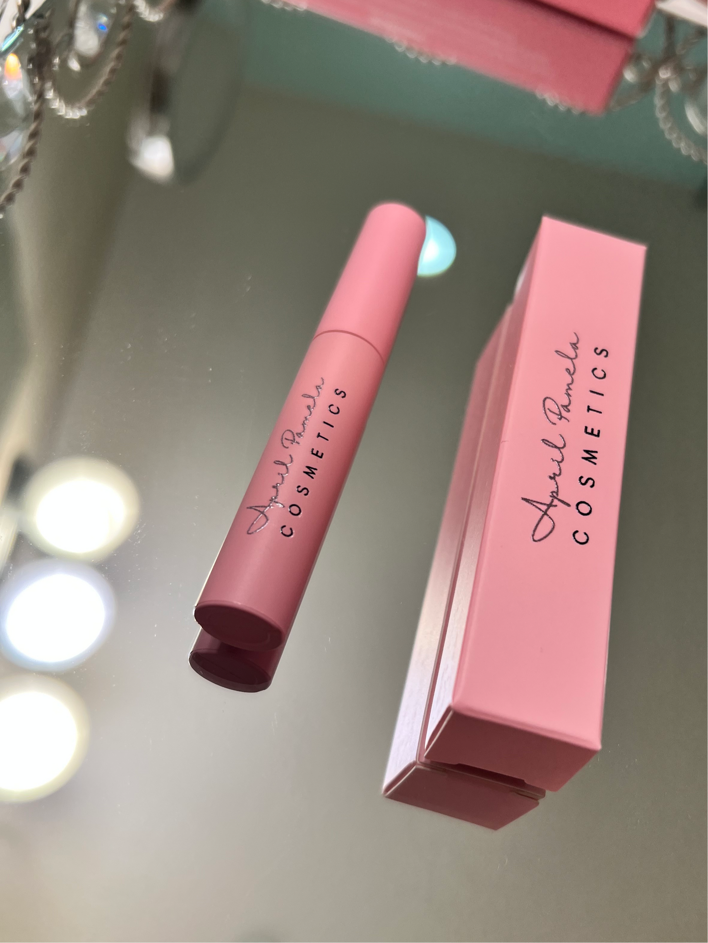 Waterproof lash glue